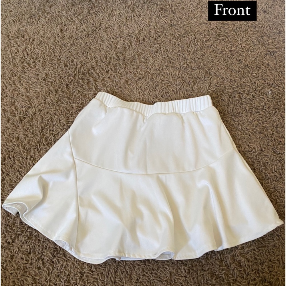xs white skirt